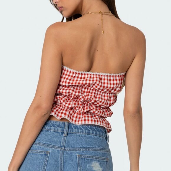 Edikted Lanna Gingham Elastic Scrunch Top in Red (S) - Picture 2 of 3